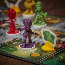 Hasbro Clue Junior: The Case Of The Broken Toy Board Games